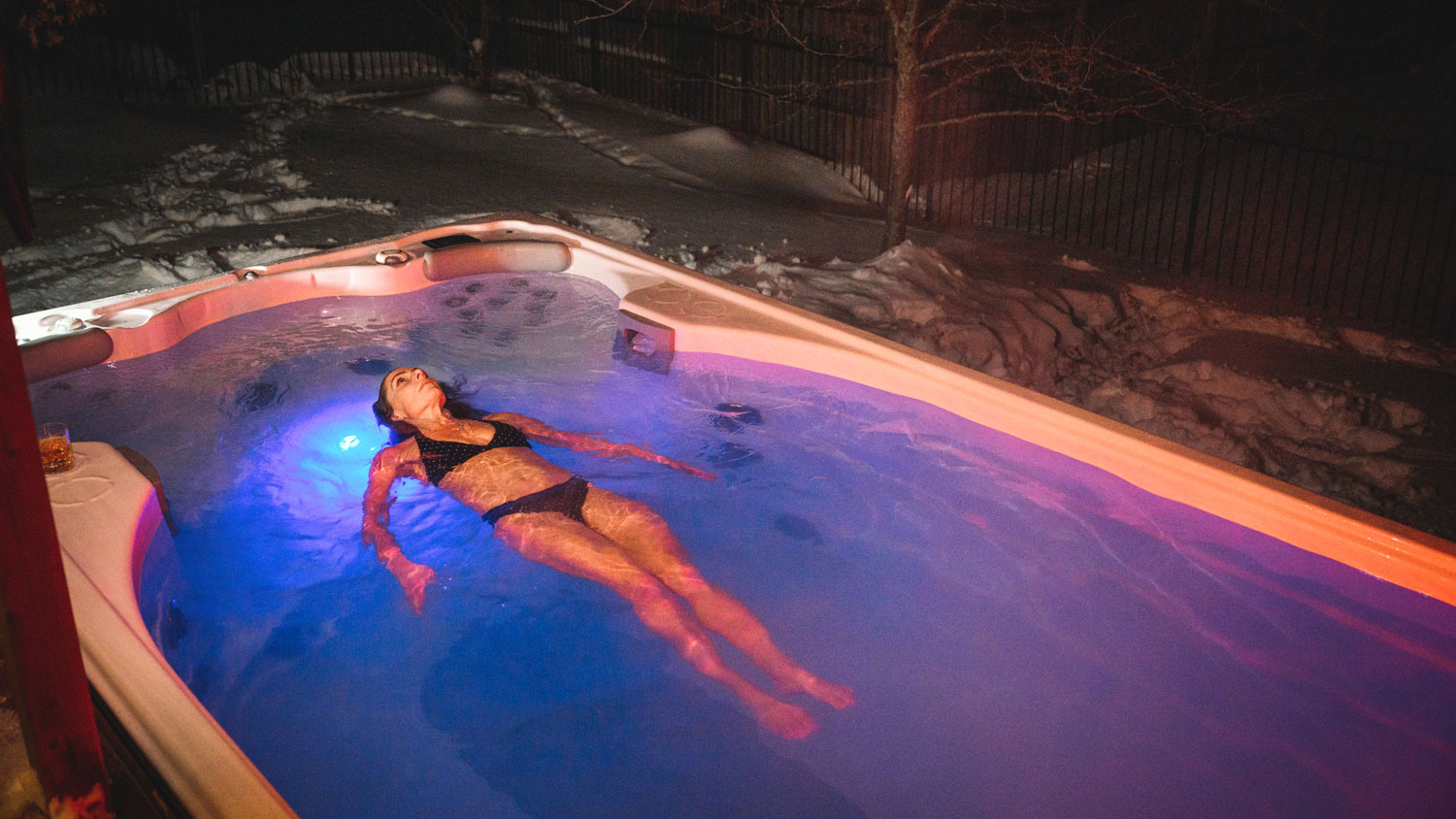 Sundance SwimSpa Swimlife flyte i vann natt